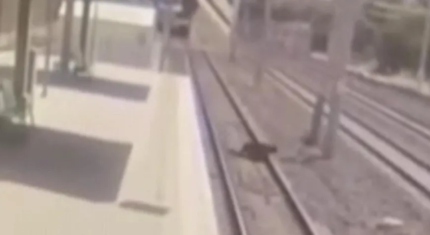 Ankara'da bir doktor tren raylarına atlayarak intihar etti