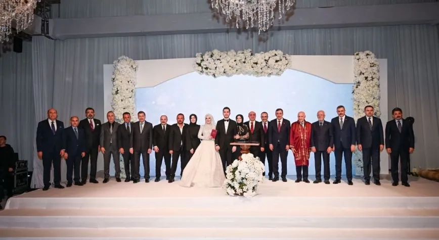 Çitlekçi’nin Sahibi Abdullah Tunç’un Nikâhına Siyaset ve İş Dünyası Akın Etti