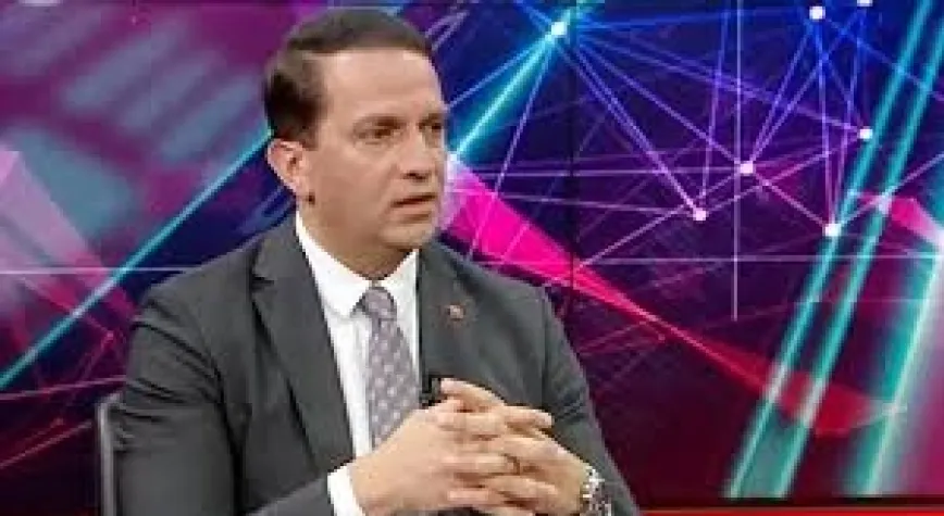 Mücahit Birinci’den CHP Yorumu: “İçinden 2-3 Parti Çıkacak”